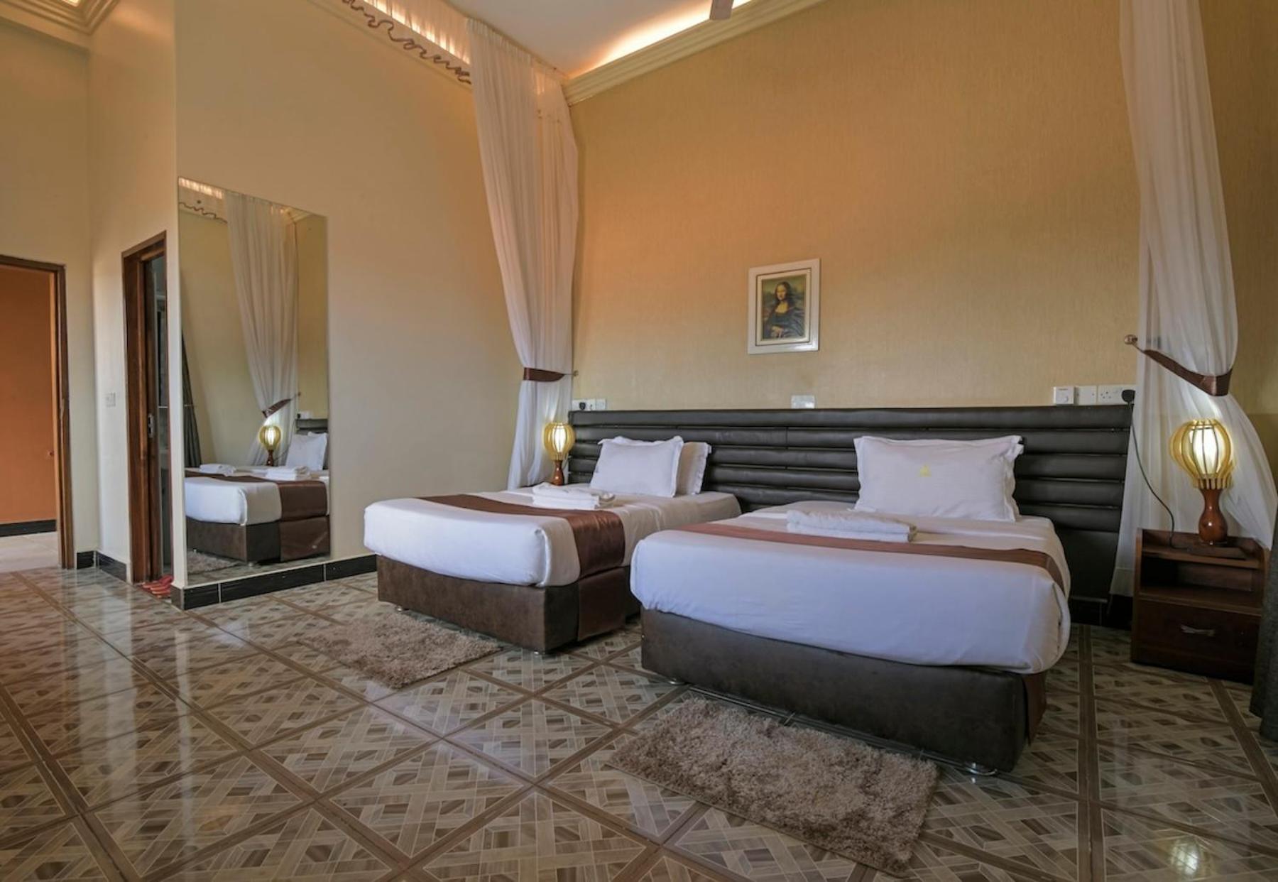 Hoima Buffalo Hotel & Business Hub Ltd エクステリア 写真
