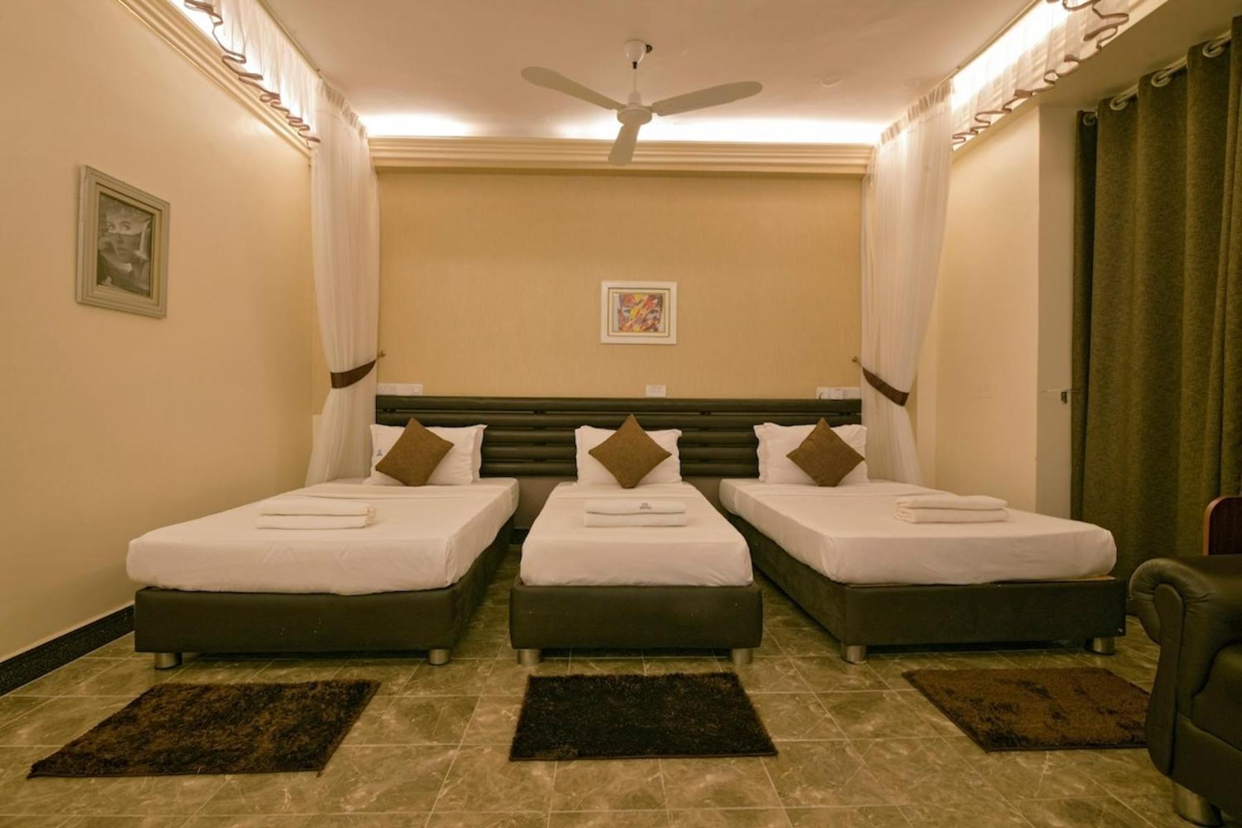 Hoima Buffalo Hotel & Business Hub Ltd エクステリア 写真