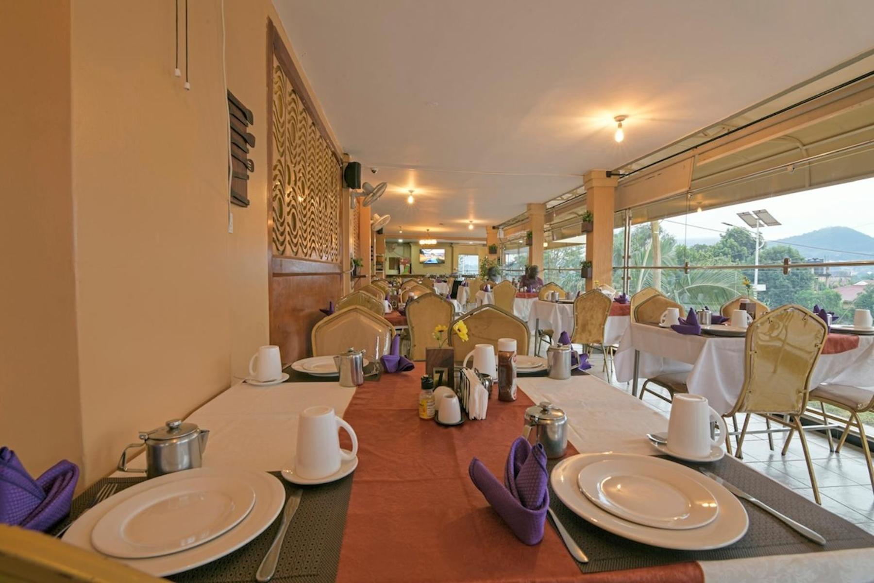 Hoima Buffalo Hotel & Business Hub Ltd エクステリア 写真