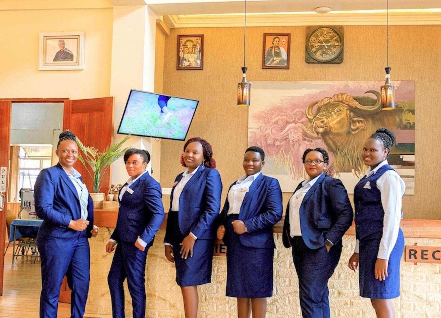 Hoima Buffalo Hotel & Business Hub Ltd エクステリア 写真